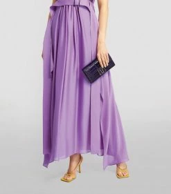 TOM FORD Mini Croc-Embossed Leather T Clasp Bag U6039 Mini Bags -Tom Ford Store tom ford mini croc embossed leather t clasp bag 16906110 33536217 1000